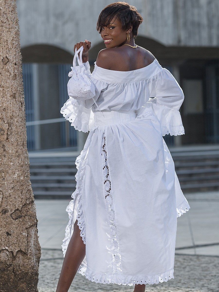 Robe Broderie Amazone